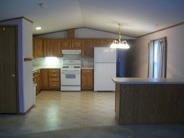 2nd image of 723 N 16th Pl