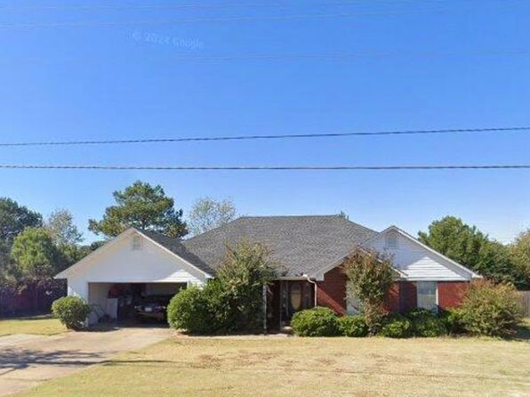 160 Garden Terrace Dr