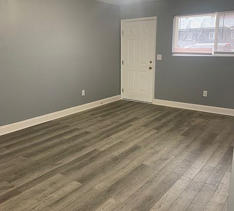 3rd image of 427 N Yadkin Ave APT 302