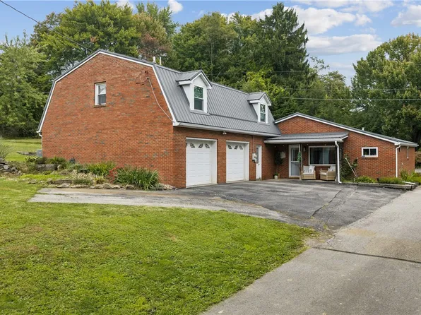 122 Young Ln, Beaver Falls, PA 15010