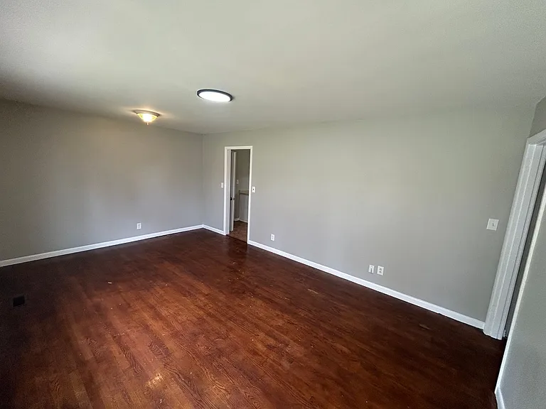 2508 Piney Branch Rd NW — Photo 3