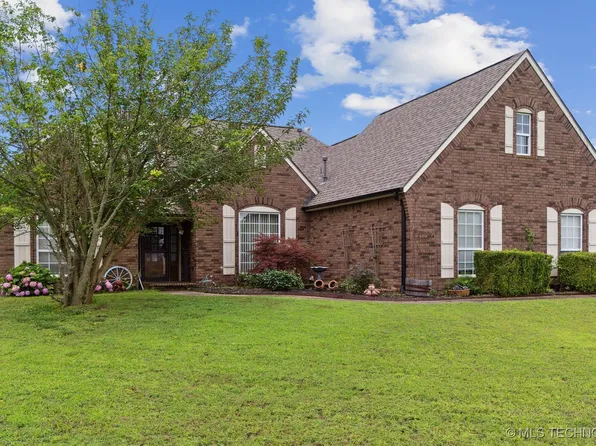 15374 Lakewood Ct, Claremore, OK 74017