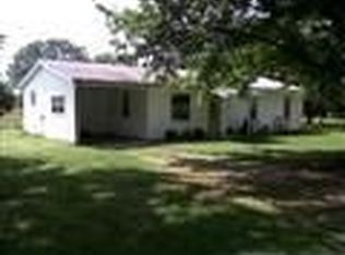 627 SE 561st Rd, Clinton, MO 64735