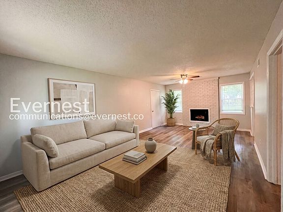 3rd image of 3060 Fairmeadow Dr
