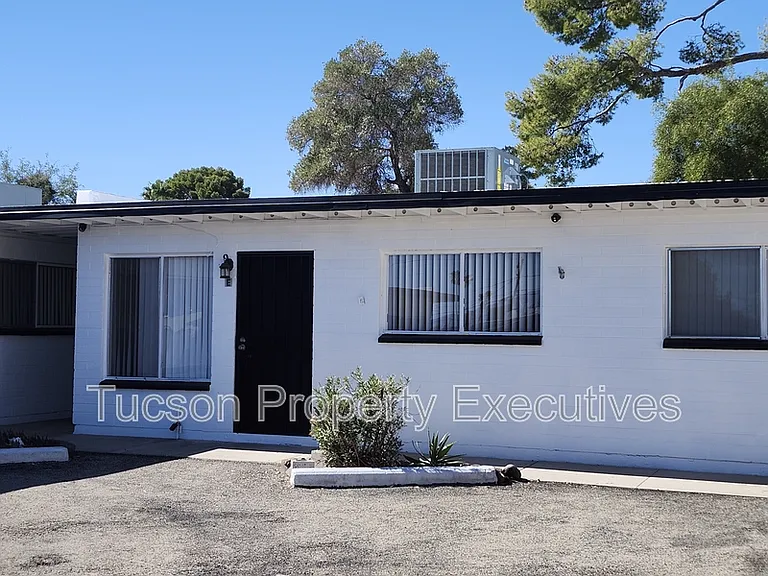 3131 N Treat Ave E — Photo 17