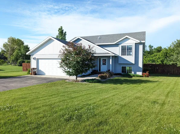 1218 6th Ave NW, Perham, MN 56573