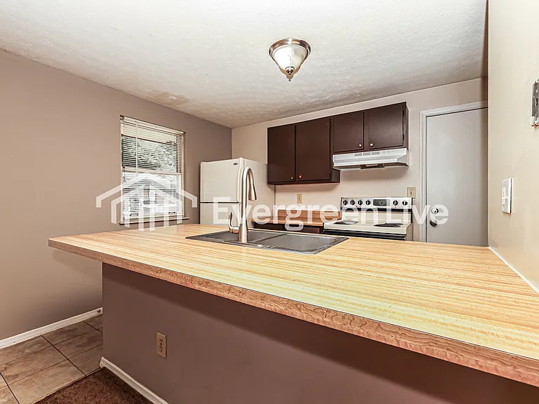 8224 Mount Charles Dr — Photo 8