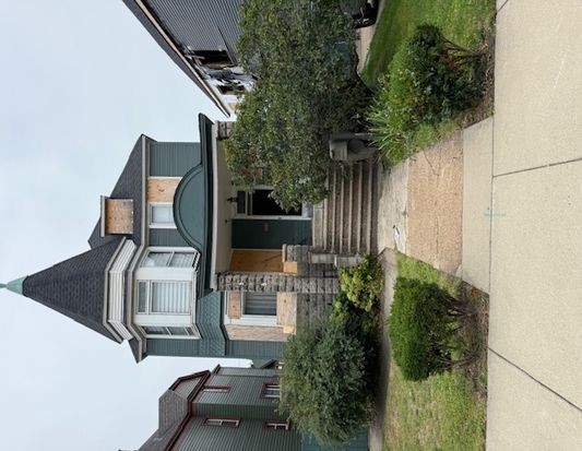 1828 Oliver St, Whiting, IN 46394