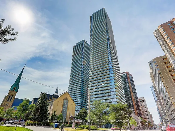 65 Saint Mary St #3411, Toronto, ON M5S 0A6