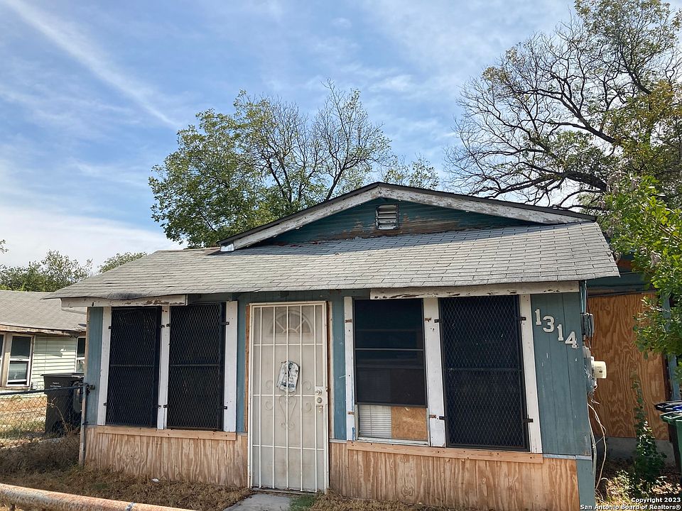 1st image of 1314 VALENCIA