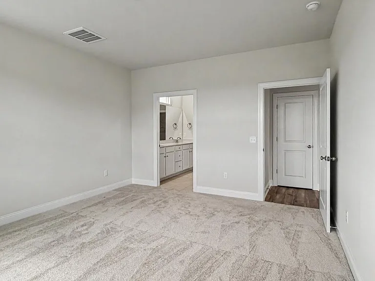 7461 Linda Vista Ln — Photo 11