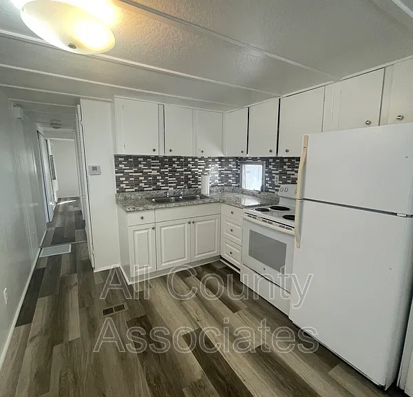 2132 Kepner Dr — Photo 10