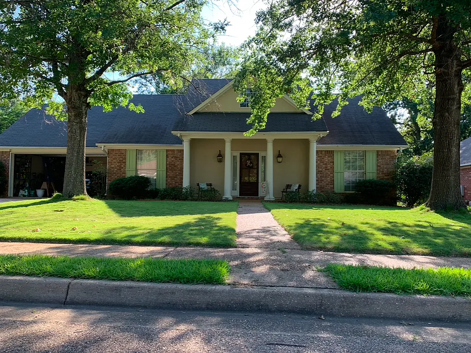 708 Spring Hill Dr