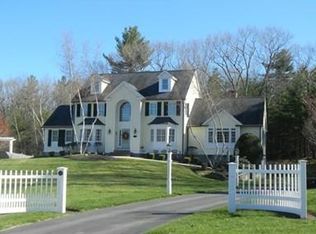 8 Abbey Rd, Georgetown, MA 01833