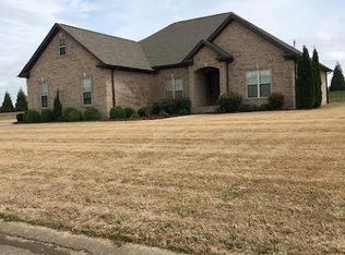 211 Plantation Springs Dr, Florence, AL 35630