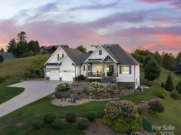 11 Gracie Ln, Weaverville, NC 28787