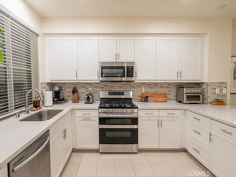 9869 Bria Ln — Photo 10