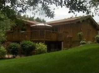 964 Middle Rd, Highland, MI 48357