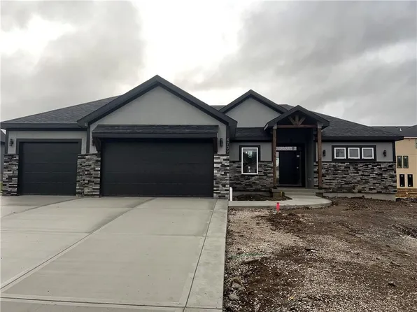 4709 Lyne St, Blue Springs, MO 64014