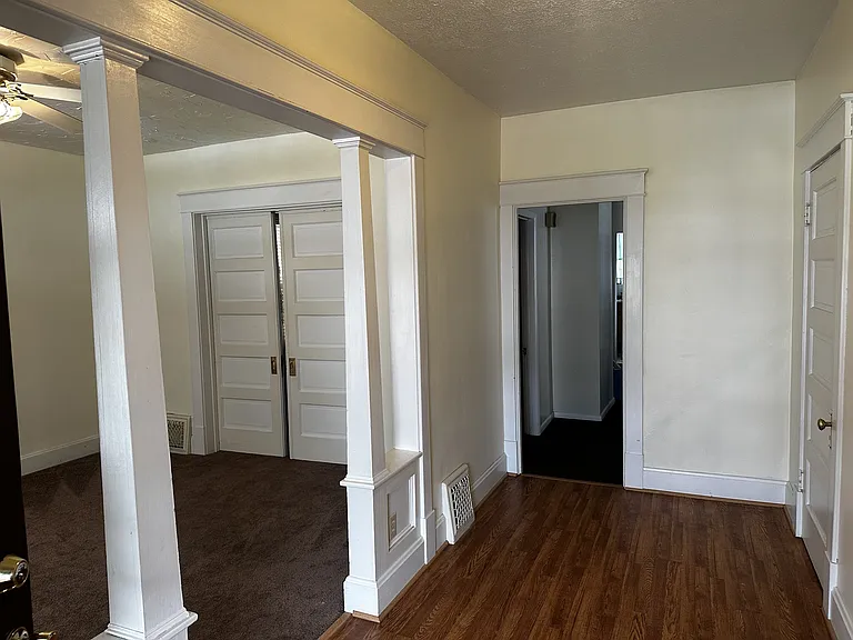 422 Franklin Ave #1 — Photo 13