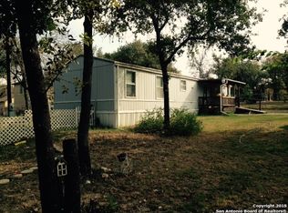 3915 Red Bay Woods, Elmendorf, TX 78112