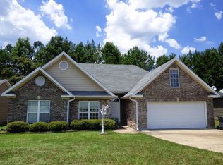 388 Mill Pond Dr, Phenix City, AL 36870