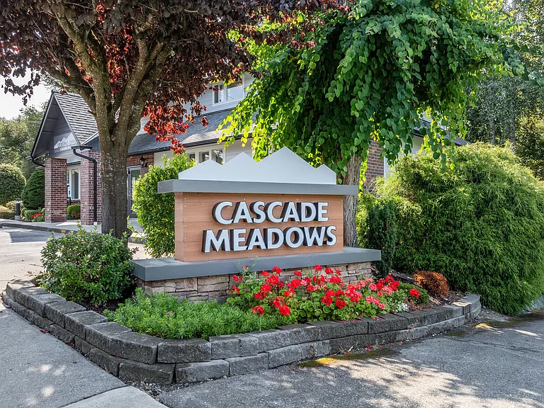 Cascade Meadows — Photo 13