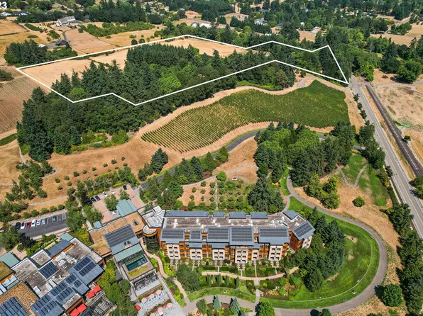 3809 N Springbrook Rd, Newberg, OR 97132