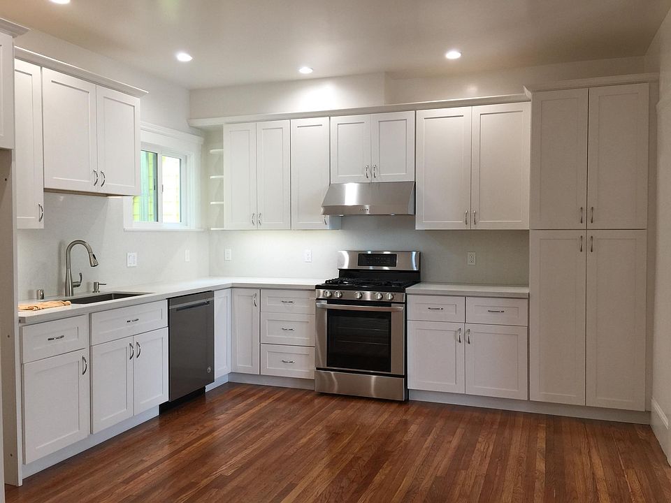 1st image of 631 34th Ave