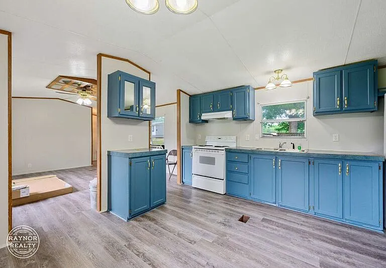 121 Wood Church Rd — Photo 11