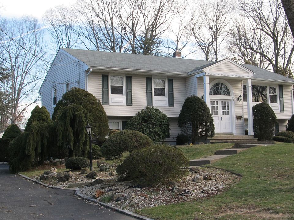 3000 sq. ft w/in law suit