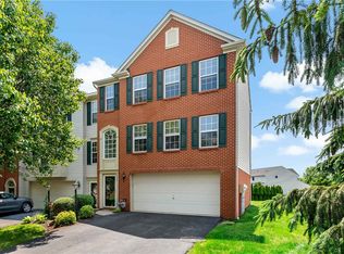 2000 Michael Dr, Pittsburgh, PA