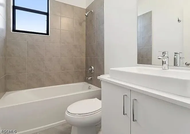 5626 Carrara Dr — Photo 17