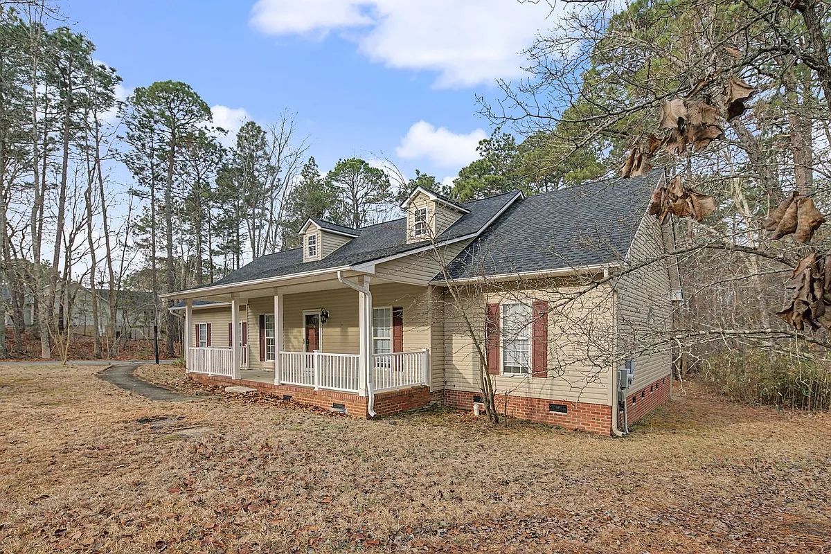 Building Photo - 42 Lotus Ln
