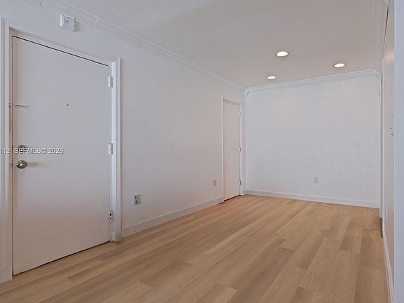 4th image of 10816 N Kendall Dr #R16