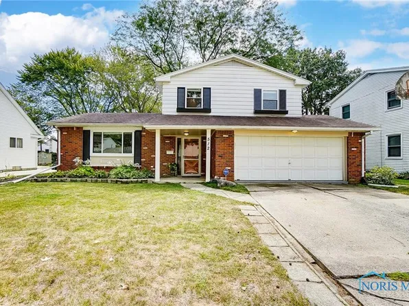 512 Orchard View Dr, Maumee, OH 43537