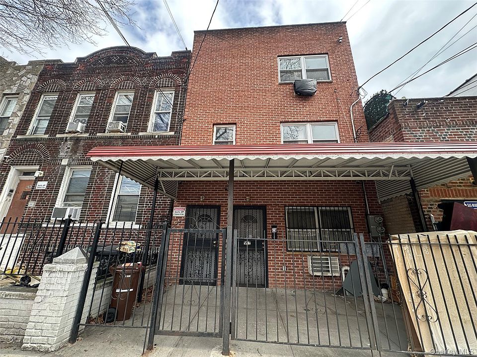1st image of 697 Sheffield Avenue