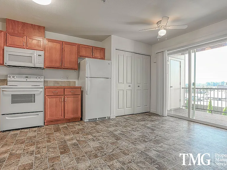 1017 SE 12th Ave — Photo 184