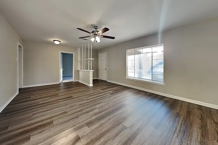 4 bed, 1.0 bath, 1472 sqft, $1,595 — Photo 3