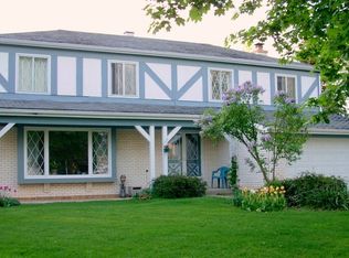 506 Poplar Ct, Libertyville, IL