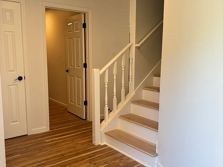 528 Farragut Commons Dr — Photo 4