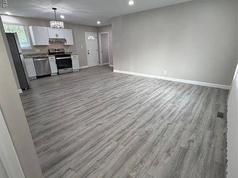 43134 Penny Dr — Photo 2