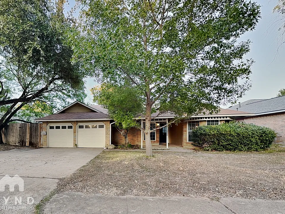 14605 Gold Fish Pond Ave