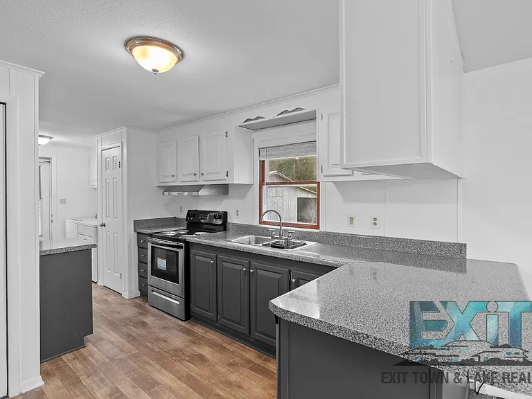 422 Tanglewood Dr — Photo 14