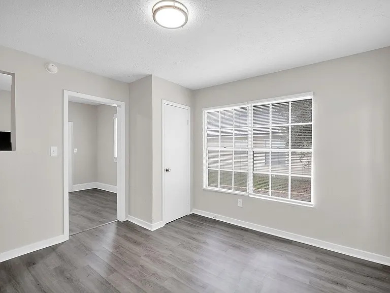 6418 Sapphire Dr — Photo 17