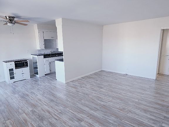 3rd image of 913 E Grand Ave APT 6
