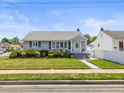 64 Myers Avenue, Hicksville, NY, 11801