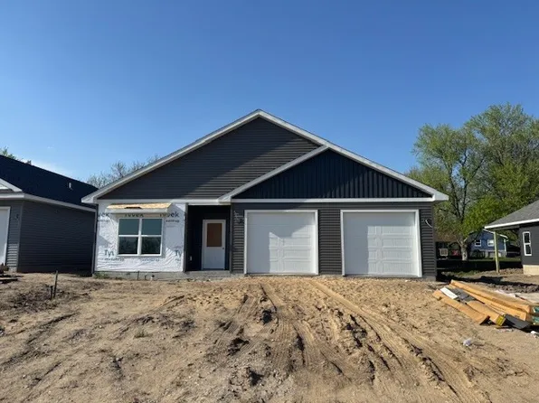 2286 Whispering Meadow Dr, Iowa City, IA