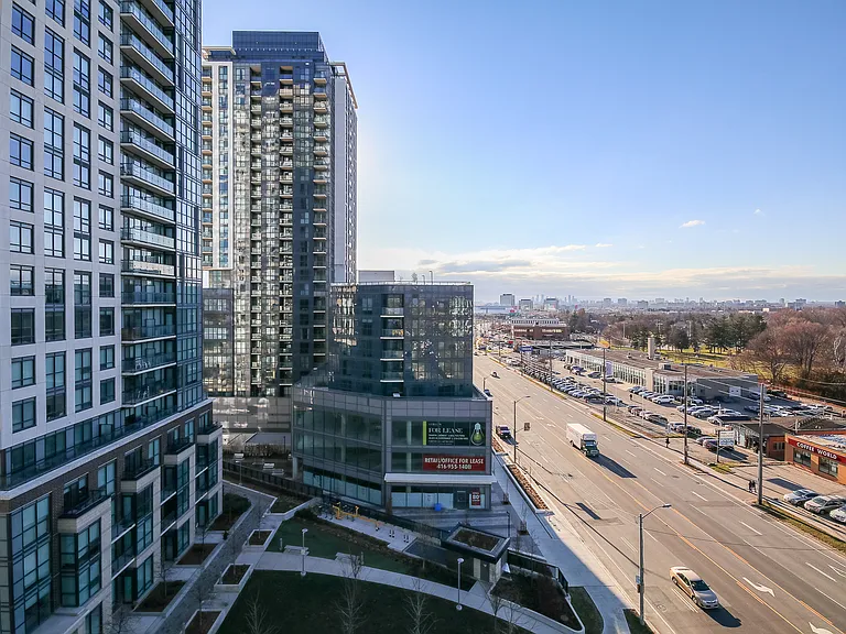 30 Samuel Wood Way — Photo 1