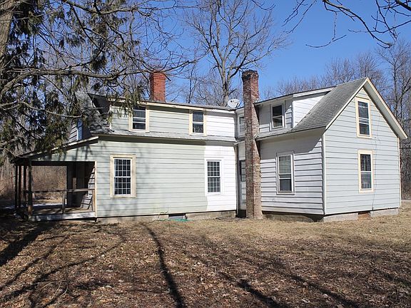 2nd image of 2819 Essex Rd